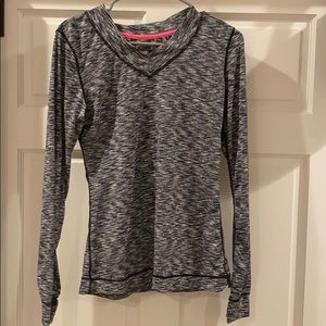 Women’s long sleeve Flex Fit workout top